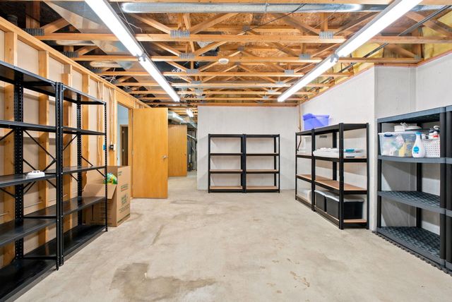 821 N Cedar Park, Wichita, KS 67235