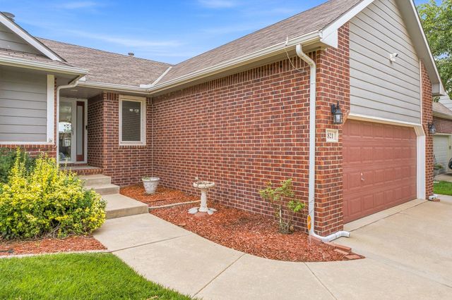 821 N Cedar Park, Wichita, KS 67235