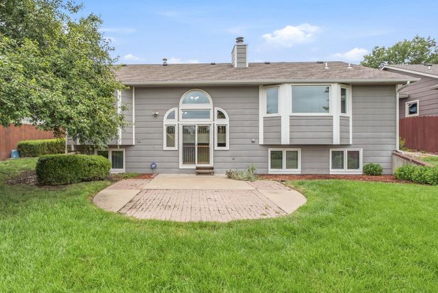 821 N Cedar Park, Wichita, KS 67235