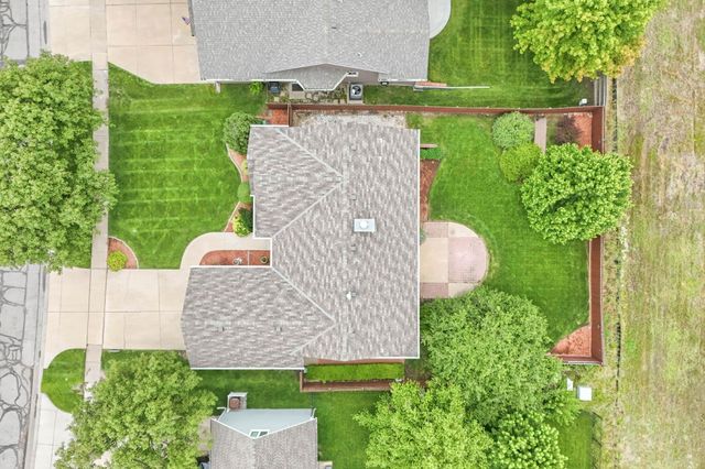 821 N Cedar Park, Wichita, KS 67235