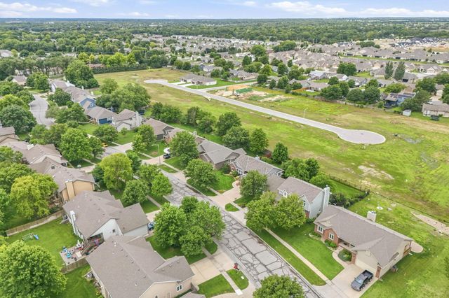 821 N Cedar Park, Wichita, KS 67235