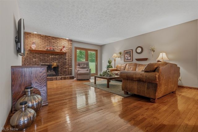 715 Oxbow Road, Belpre, OH 45714