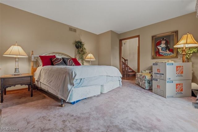 715 Oxbow Road, Belpre, OH 45714