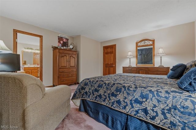 715 Oxbow Road, Belpre, OH 45714