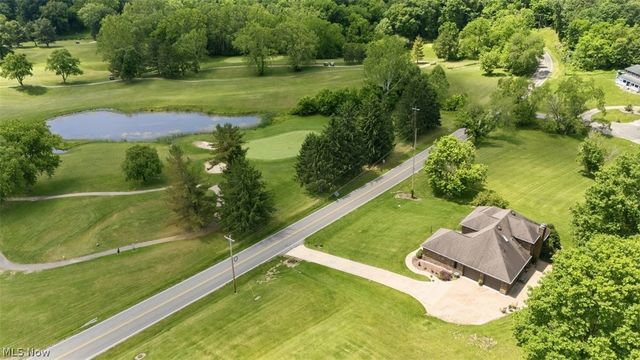 715 Oxbow Road, Belpre, OH 45714