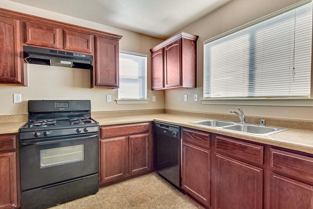 14302 Gil Reyes Drive B, El Paso, TX 79938