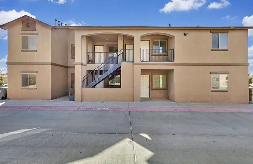 14302 Gil Reyes Drive B, El Paso, TX 79938