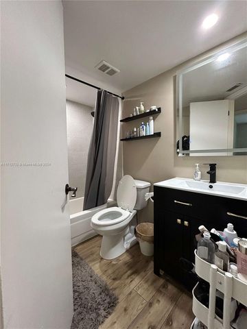 8977 Wiles Rd 208, Coral Springs, FL 33067