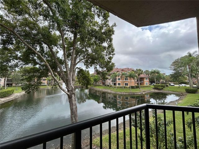 8977 Wiles Rd 208, Coral Springs, FL 33067