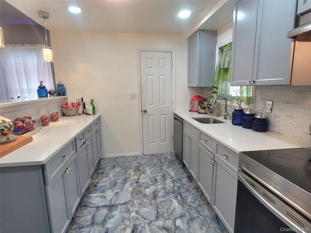 208-15 110th Avenue, Queens Village, NY 11429