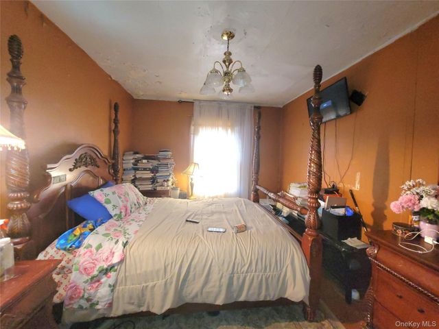 208-15 110th Avenue, Queens Village, NY 11429