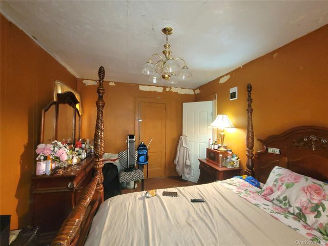 208-15 110th Avenue, Queens Village, NY 11429