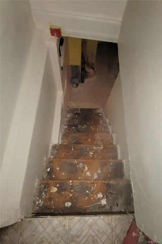 208-15 110th Avenue, Queens Village, NY 11429