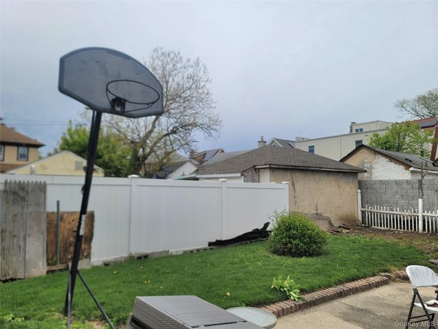 208-15 110th Avenue, Queens Village, NY 11429