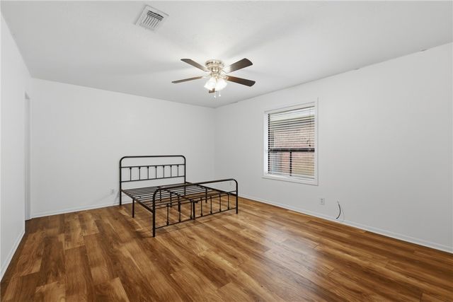 4101 Willow Oak Street, Bryan, TX 77802