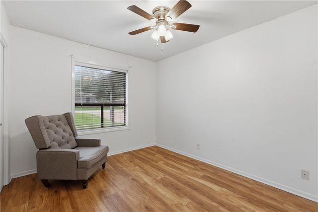 4101 Willow Oak Street, Bryan, TX 77802