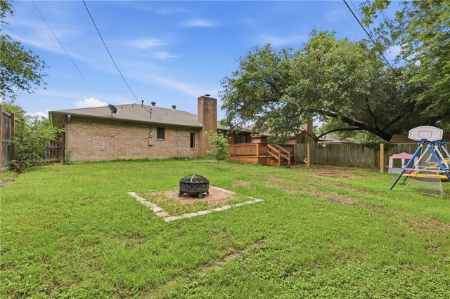 4101 Willow Oak Street, Bryan, TX 77802
