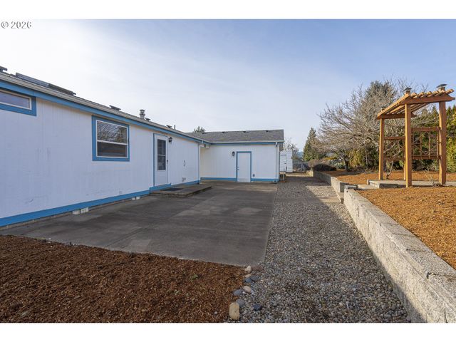 860 W ELLENDALE Ave, Dallas, OR 97338