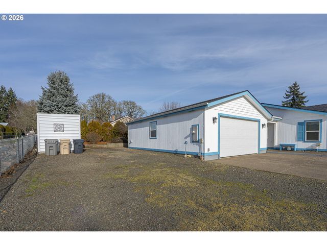 860 W ELLENDALE Ave, Dallas, OR 97338