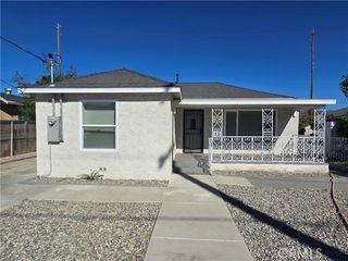 725 W K, Colton, CA 92324