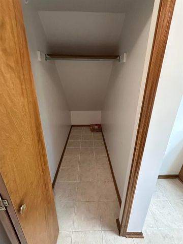1330 Foxglove Lane, Fort Wayne, IN 46808