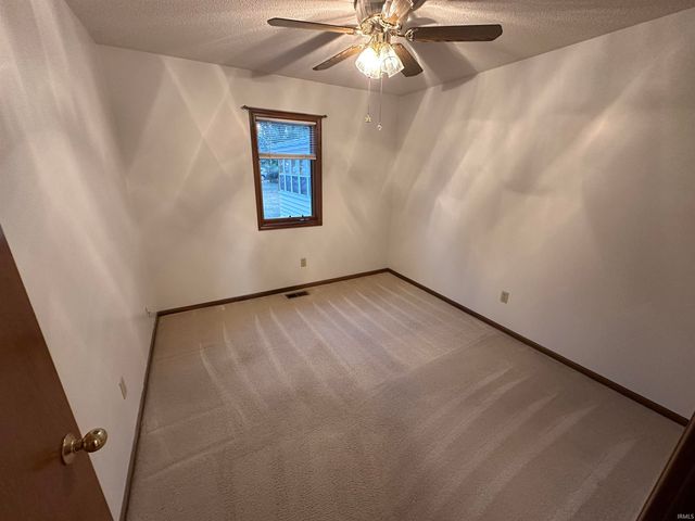 1330 Foxglove Lane, Fort Wayne, IN 46808