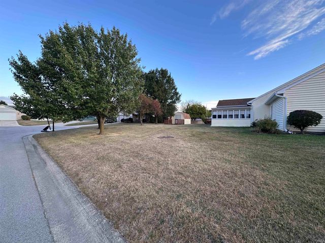 1330 Foxglove Lane, Fort Wayne, IN 46808