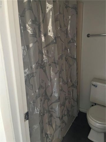 138 Eberly TER, Hampton, VA 23669