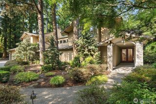 8300 SE 82nd Street, Mercer Island, WA 98040