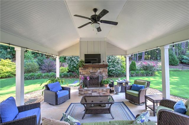 44 Berryhill Place SE, Cartersville, GA 30121