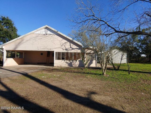 10301 Lake Peigneur Road, New Iberia, LA 70560
