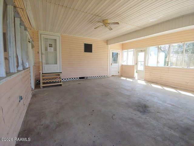 10301 Lake Peigneur Road, New Iberia, LA 70560