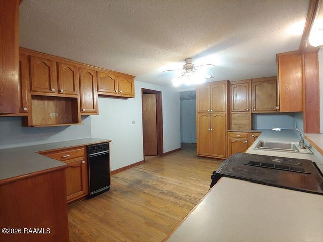 10301 Lake Peigneur Road, New Iberia, LA 70560