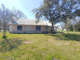 10301 Lake Peigneur Road, New Iberia, LA 70560