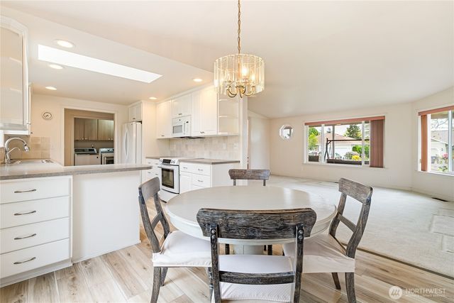 4792 N Golf Course Drive, Blaine, WA 98230