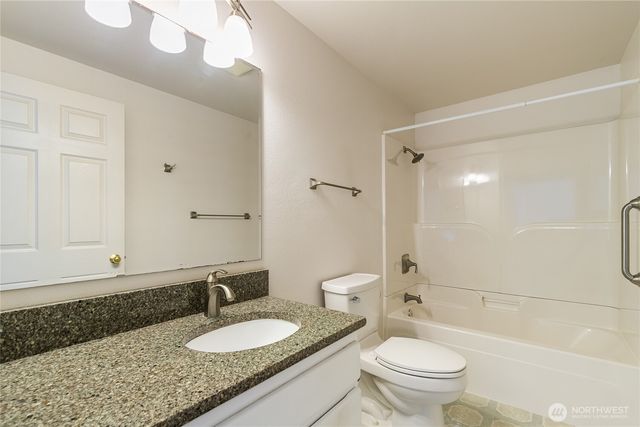 4792 N Golf Course Drive, Blaine, WA 98230