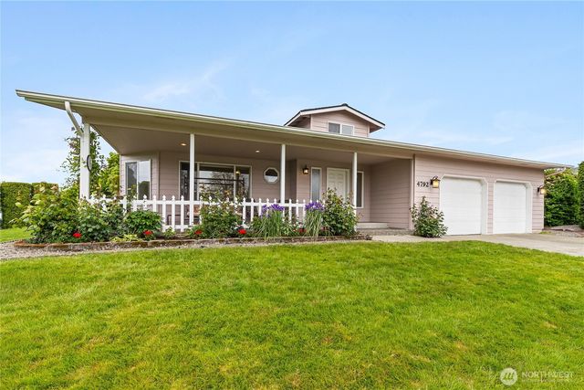 4792 N Golf Course Drive, Blaine, WA 98230