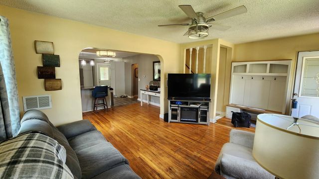 510 Mississippi Street NE, Fridley, MN 55432