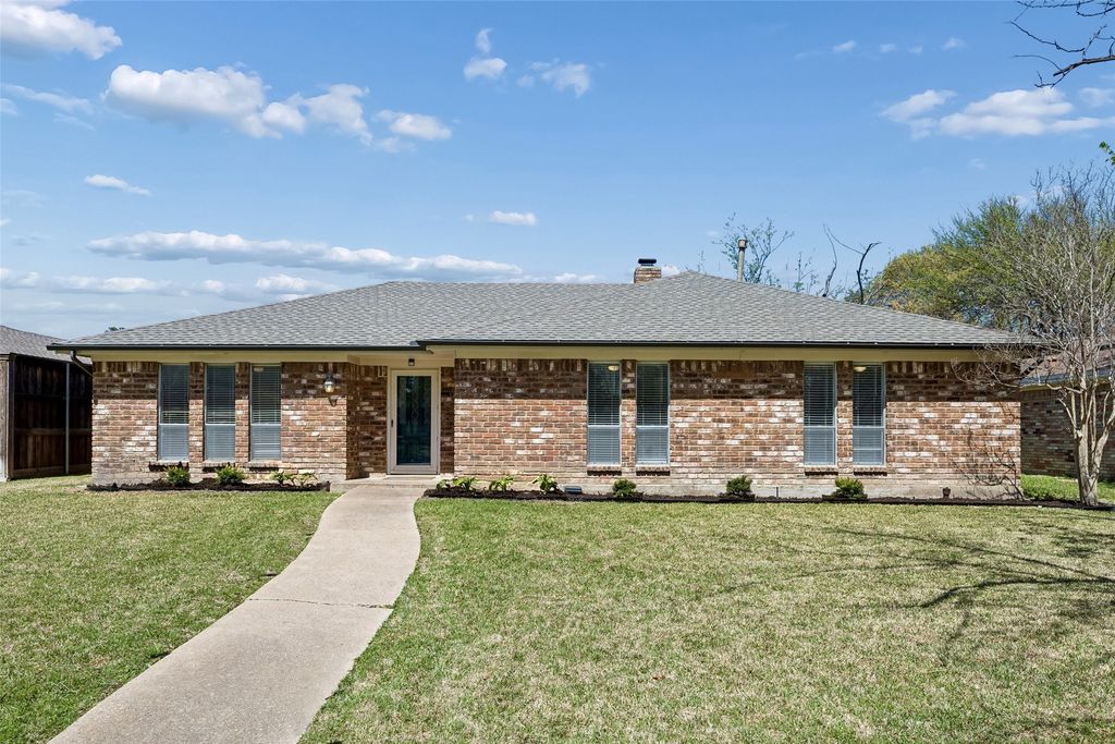 2107 Bengal Lane, Plano, TX 75023