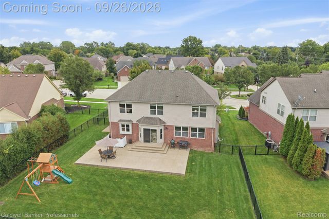 47079 Brennan Drive, Macomb Township, MI 48044