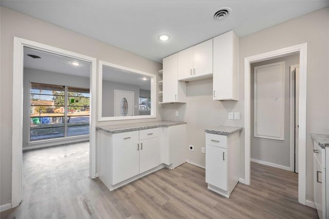 1806 Meadowview Drive, Alvin, TX 77511