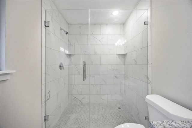 1806 Meadowview Drive, Alvin, TX 77511