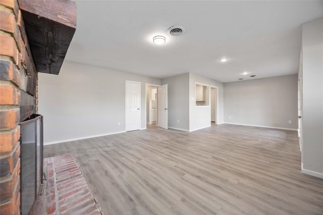 1806 Meadowview Drive, Alvin, TX 77511