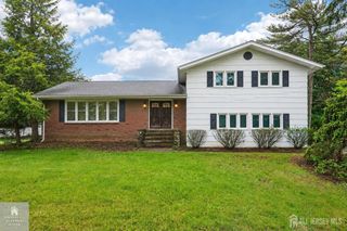 26 Devon Drive, Piscataway, NJ 08854
