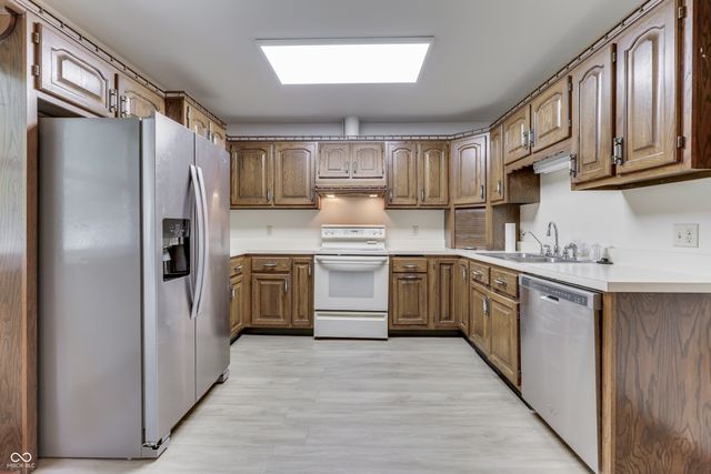 703 Hillcrest Drive, Greenwood, IN 46142