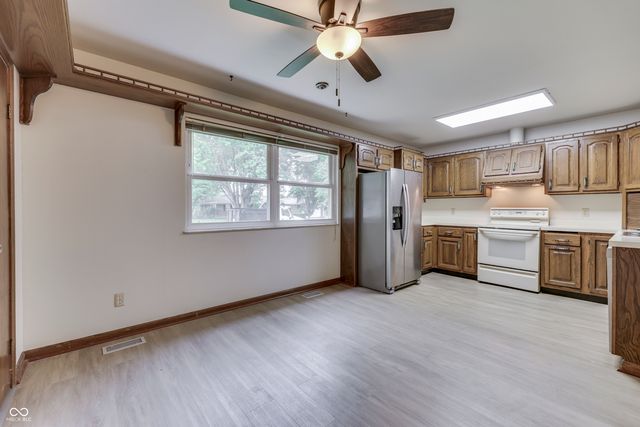 703 Hillcrest Drive, Greenwood, IN 46142