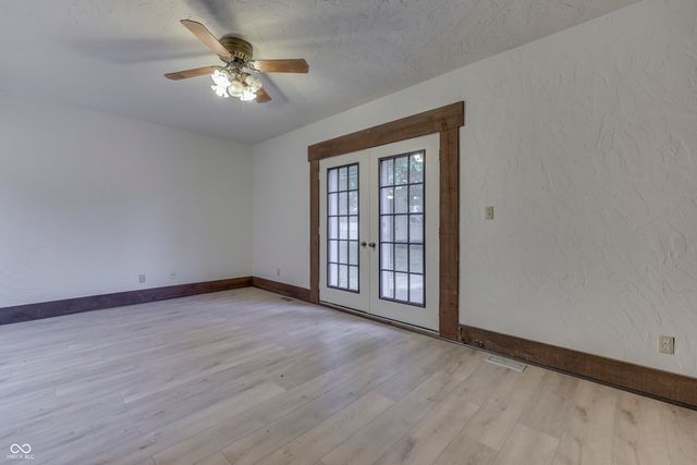 703 Hillcrest Drive, Greenwood, IN 46142