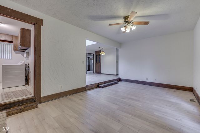 703 Hillcrest Drive, Greenwood, IN 46142