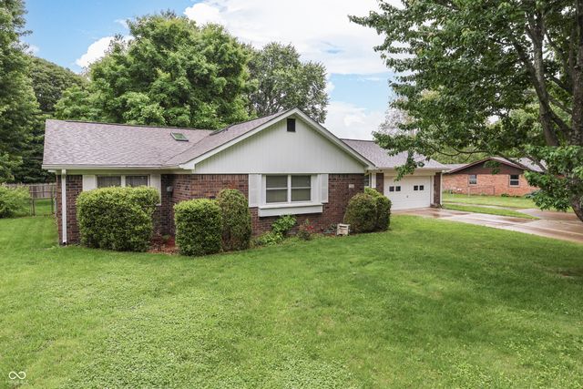 703 Hillcrest Drive, Greenwood, IN 46142