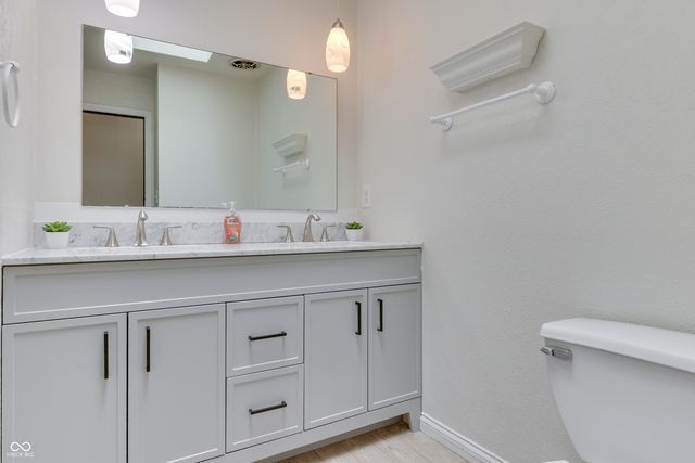 703 Hillcrest Drive, Greenwood, IN 46142